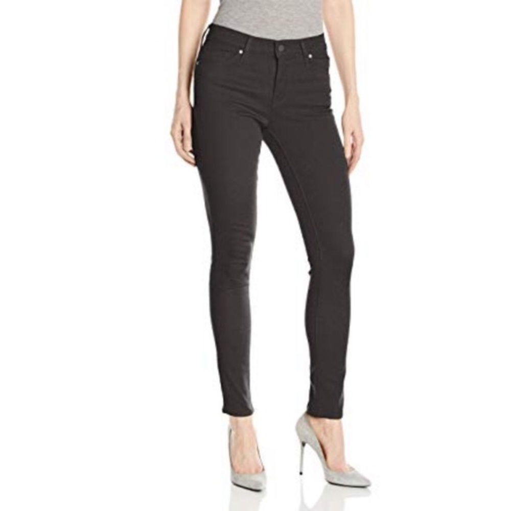 Levi’s Slimming Skinny